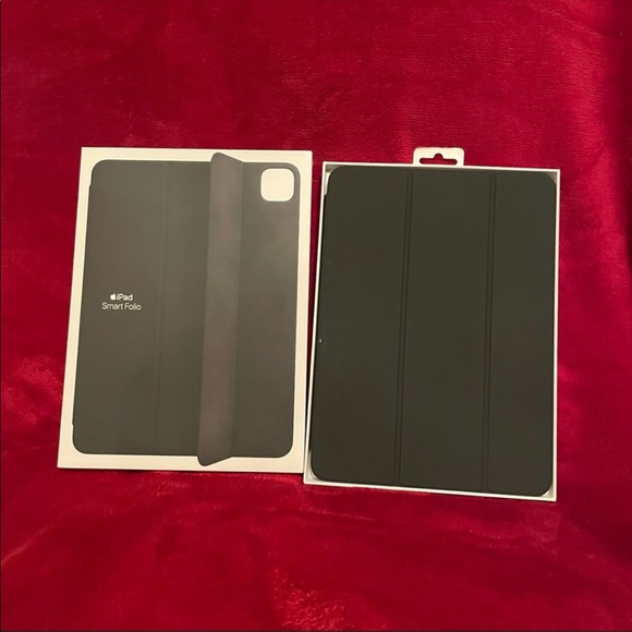 Apple Smart Folio for iPad Pro 11-Inch (3rd Generation) - Black - Picture 6 of 15